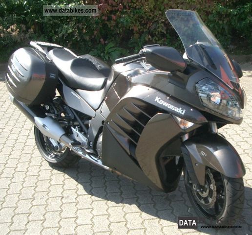 2010 Kawasaki  GTR 1400 Motorcycle Tourer photo