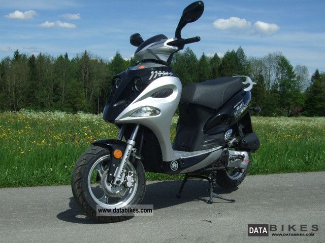 2010 Kreidler  RMC-E Hiker 50 Motorcycle Scooter photo