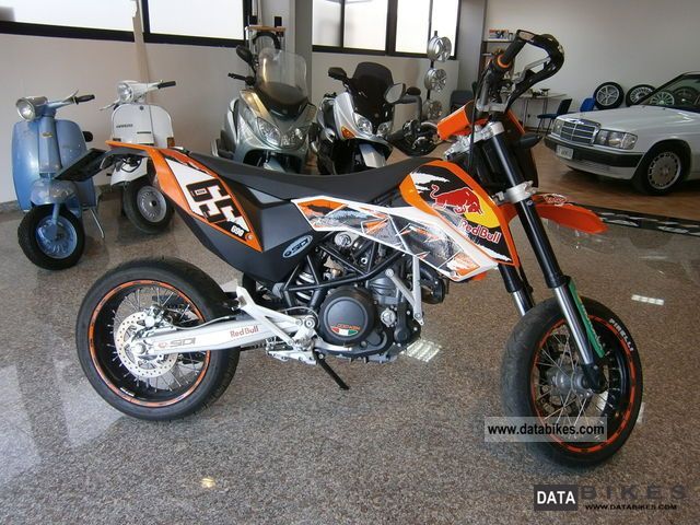 2009 KTM  690 supermotard Motorcycle Super Moto photo