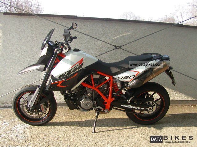 2011 KTM  990 Supermoto R Motorcycle Super Moto photo