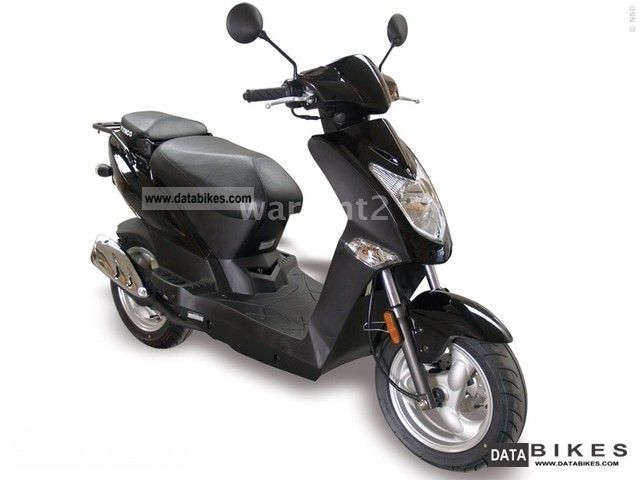 2011 Kymco  Agility Motorcycle Scooter photo