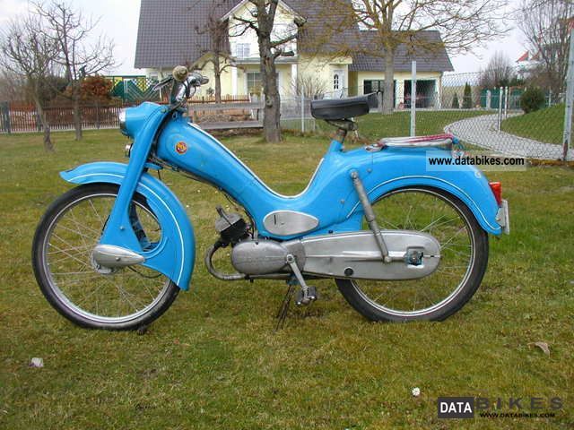 Honda 1957 moped