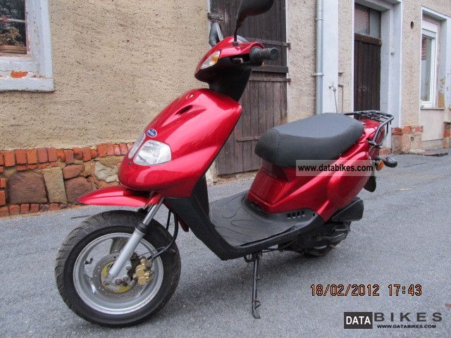 2003 Pegasus  Sky 25 Motorcycle Motor-assisted Bicycle/Small Moped photo
