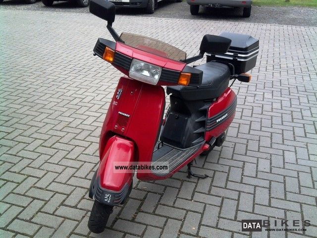1990 Peugeot  SC 50 Motorcycle Motor-assisted Bicycle/Small Moped photo