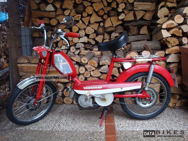 1975 Peugeot  Moped Motorcycle Motor-assisted Bicycle/Small Moped photo
