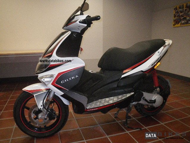 2008 Piaggio  Gilera Motorcycle Scooter photo