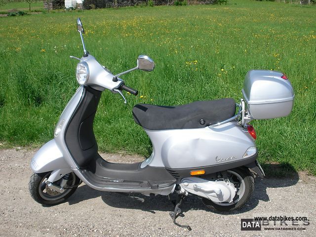2006 Piaggio  LX 50 Motorcycle Motor-assisted Bicycle/Small Moped photo