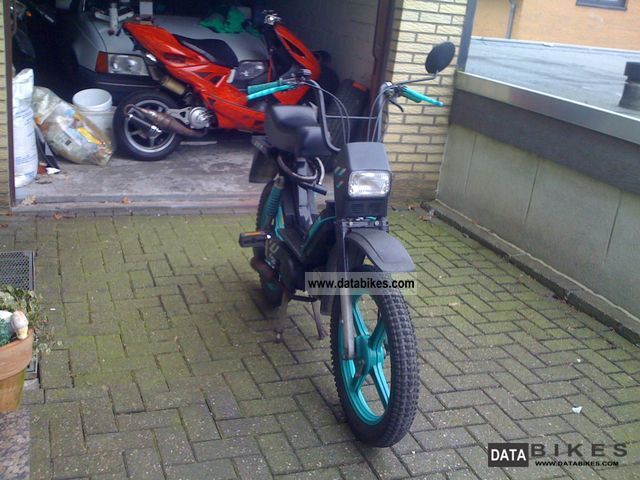 1995 Piaggio  super bravo Motorcycle Motor-assisted Bicycle/Small Moped photo