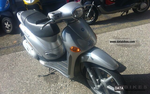 2000 Piaggio  Liberty Motorcycle Scooter photo