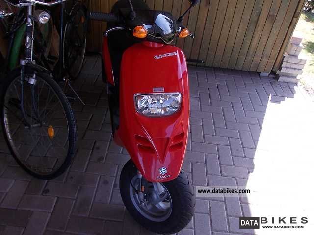 2002 Piaggio  TPH Motorcycle Scooter photo