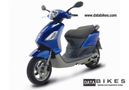 2011 Piaggio  Fly 100 Motorcycle Scooter photo