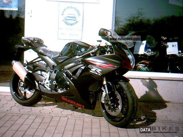 2011 Suzuki  GSX-R 750 L1 2011, Action - Price Motorcycle Sports/Super Sports Bike photo