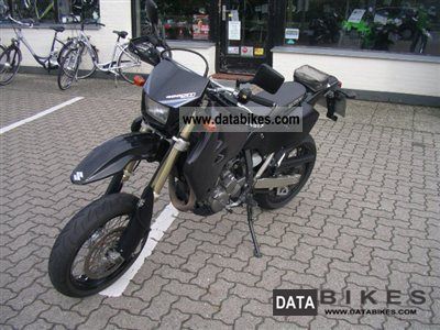 2005 Suzuki  DR-Z 400 SM Motorcycle Super Moto photo