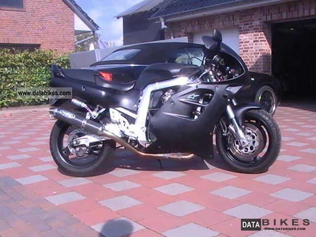 1995 Suzuki  gsxr 1100 Motorcycle Sports/Super Sports Bike photo
