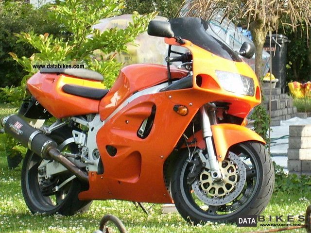 1996 Suzuki  gsxr 750 Motorcycle Sports/Super Sports Bike photo