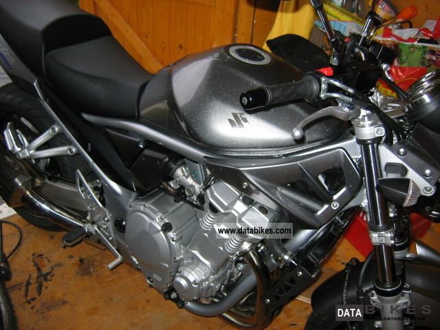2011 Suzuki  GSF 1250N Motorcycle Naked Bike photo