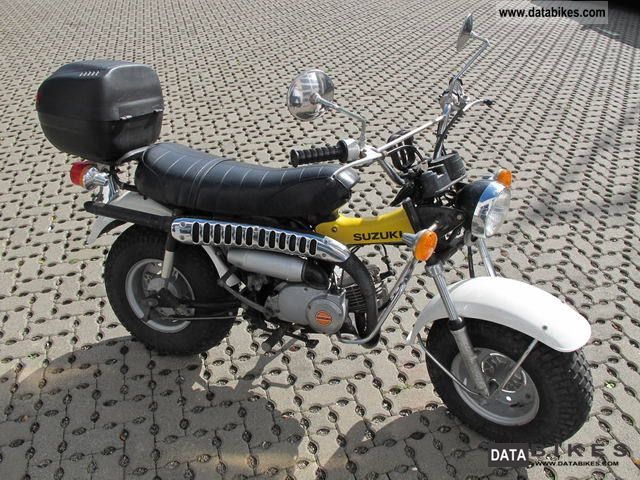 Suzuki  RV 1.Hand * 90 * orig. 3025 km * 1979 Motorcycle photo