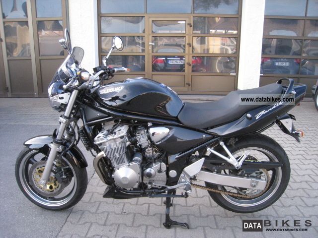 2001 Suzuki  600 Motorcycle Naked Bike photo