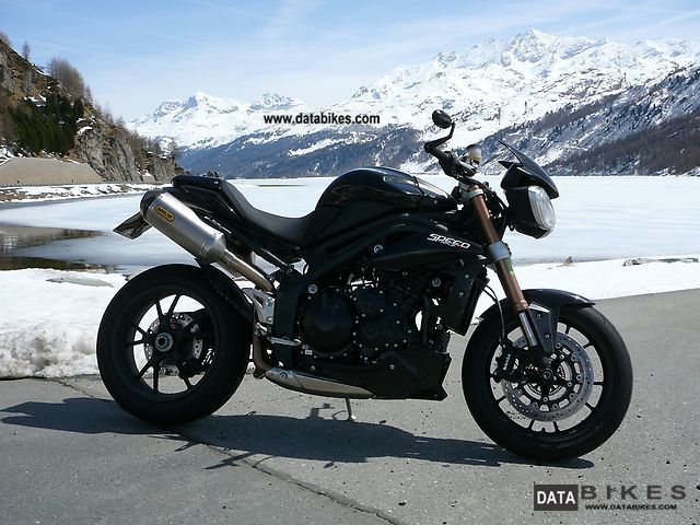 2012 Triumph  ABS Speed ​​Triple 1050 BJ 2012, Arrow and more Motorcycle Naked Bike photo
