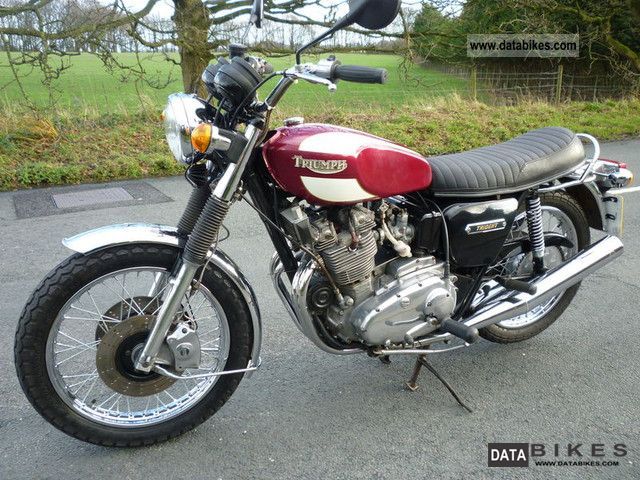 Triumph  TRIDENT T160 1976 Vintage, Classic and Old Bikes photo