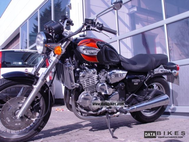 2000 triumph adventurer