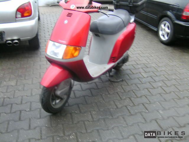 1995 Vespa  Sfera Motorcycle Scooter photo