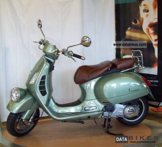 2011 Vespa  GTV 250 i.E. / GTS - Special Offer - Motorcycle Scooter photo