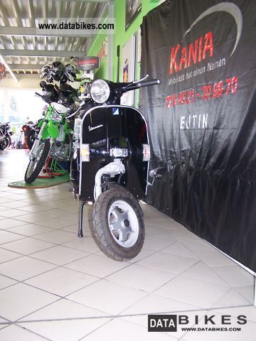 2007 Vespa  PX 125 Motorcycle Scooter photo