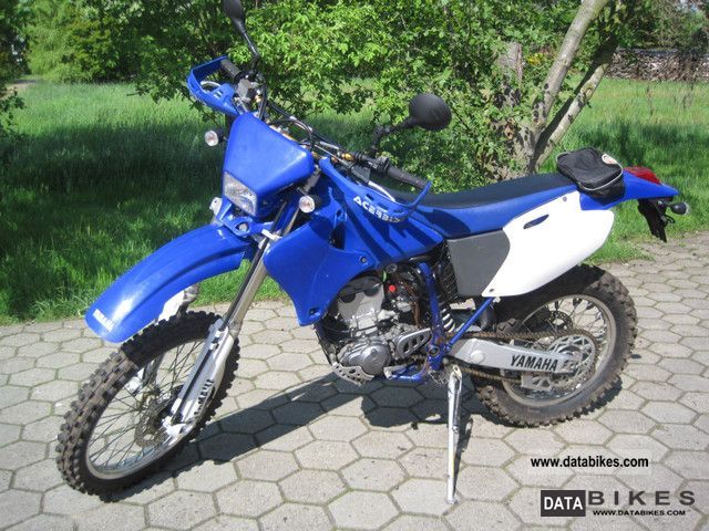 thumbnail image 2 of Blue Aluminum Radiator & Hose Kit For Yamaha YZ250F (2001-2005) & WR250F (2001-2006) 2 of 6