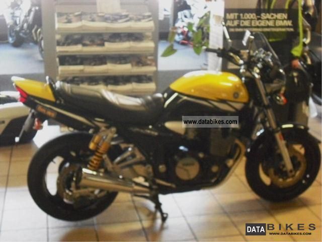 2003 Yamaha  XJR 1300 Motorcycle Motorcycle photo