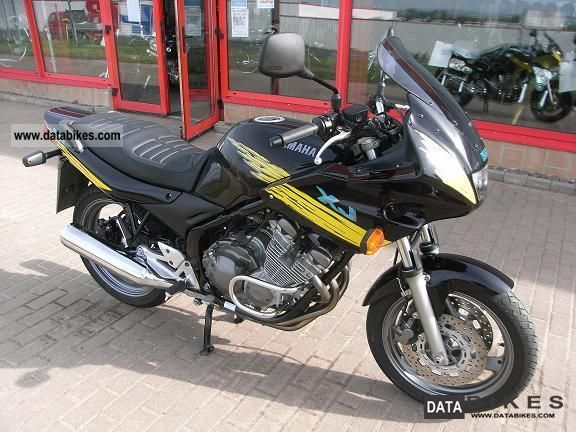 1999 Yamaha  XJ600S Motorcycle Naked Bike photo