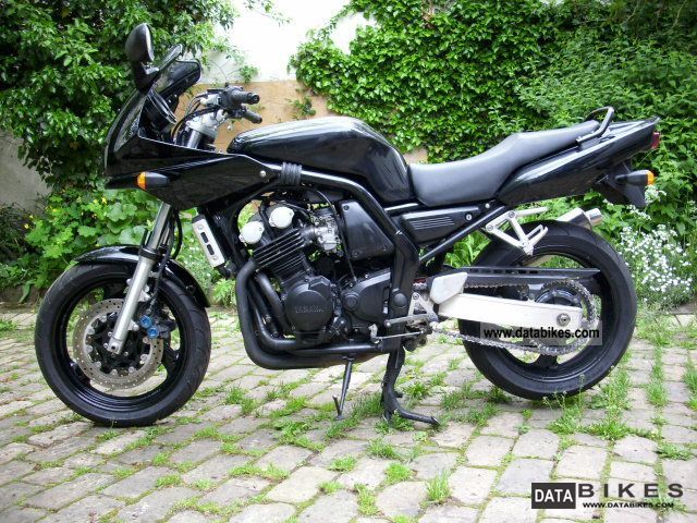 Yamaha  FZS 600 1999 Motorcycle photo
