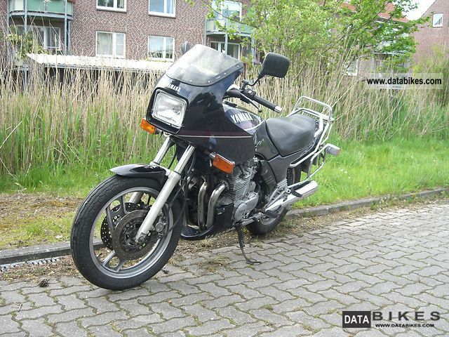1993 Yamaha  XJ 900 Motorcycle Tourer photo