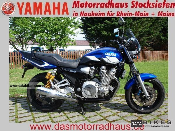 2001 Yamaha  XJR 1300 SP Motorcycle Naked Bike photo