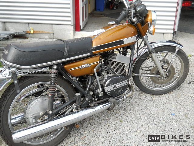 Yamaha  RD 250 1976 Vintage, Classic and Old Bikes photo