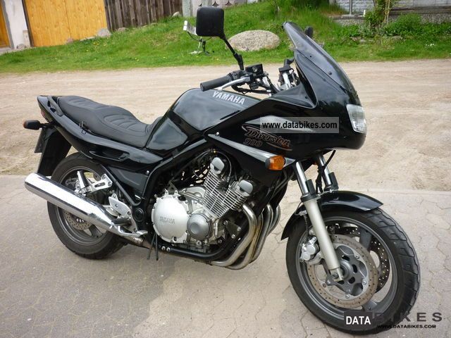 2003 Yamaha  XJ 900 Diversion Motorcycle Tourer photo