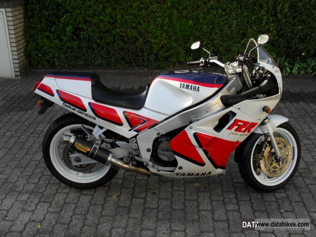 1987 Yamaha  FZR 1000 Motorcycle Sports/Super Sports Bike photo