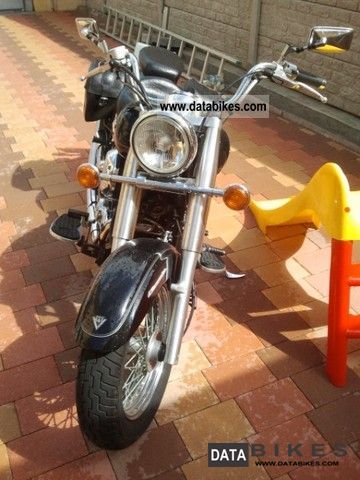 2004 Yamaha  Drag Star 650 Motorcycle Chopper/Cruiser photo