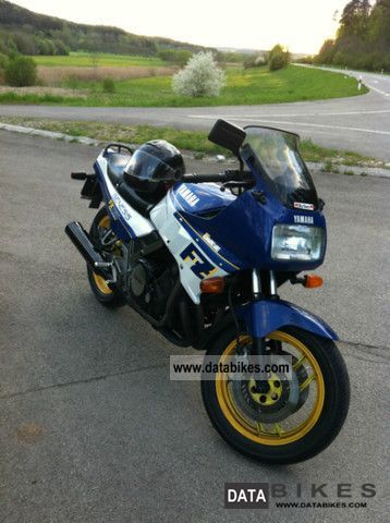 1986 Yamaha  FZ 750 Genesis 1 FN --- sit on and driving off Motorcycle Sports/Super Sports Bike photo