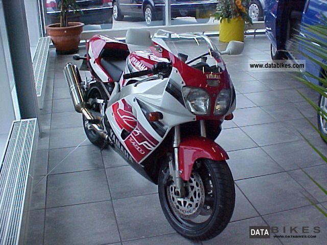 1997 Yamaha  YZF 750 Motorcycle Sports/Super Sports Bike photo