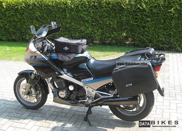 1994 Yamaha  FJ 1200 Motorcycle Tourer photo