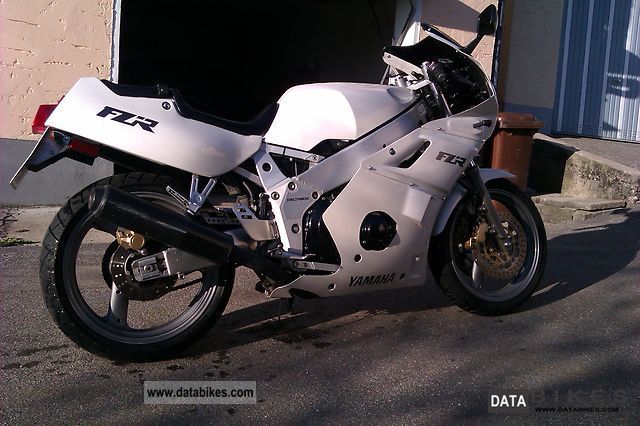 1992 Yamaha  FZR 400 Motorcycle Sports/Super Sports Bike photo