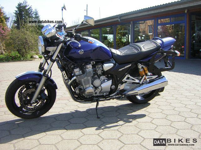 2006 Yamaha  XJR 1300 Motorcycle Motorcycle photo