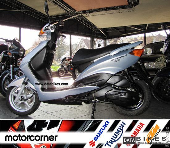2005 Yamaha  Cygnus X 125 Motorcycle Lightweight Motorcycle/Motorbike photo