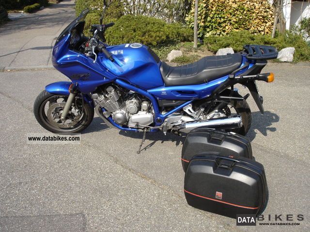 1998 Yamaha  XJ900 Motorcycle Tourer photo