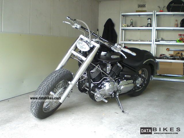 2004 Yamaha  XVS 1100 Dragster Motorcycle Chopper/Cruiser photo