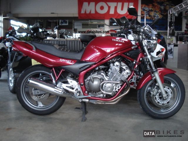 1999 Yamaha  XJ 600 Motorcycle Naked Bike photo