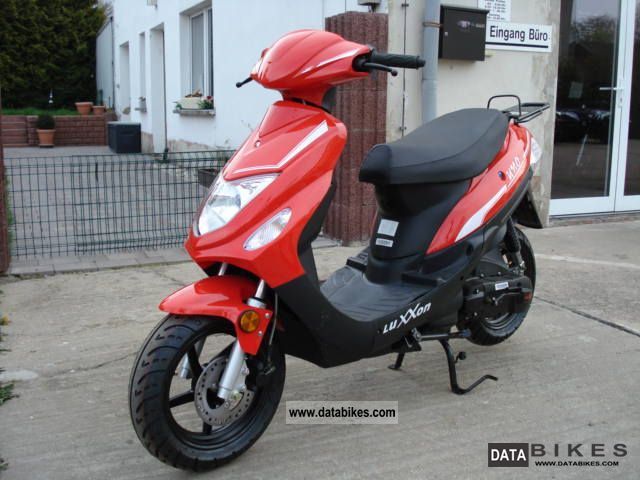 2011 Other  Luxxon Uno 50 Motorcycle Scooter photo