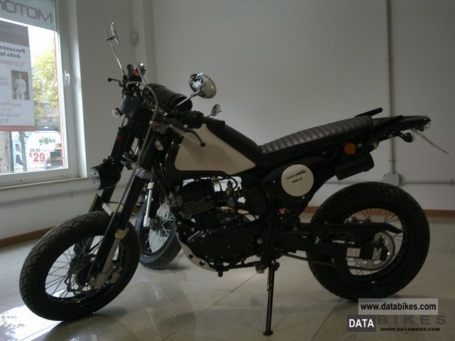 2012 Other  special Carroňas Pequena 125 4t Motorcycle Naked Bike photo