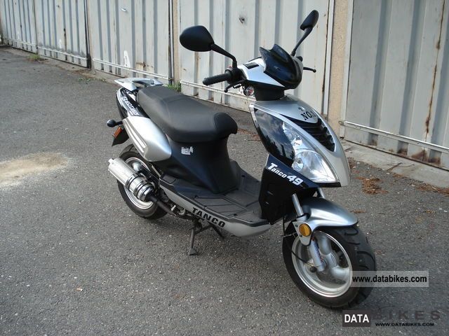 2011 Zhongyu  BT49QT-12F ONLY 1526 km - 1 Hand - excellent condition Motorcycle Lightweight Motorcycle/Motorbike photo